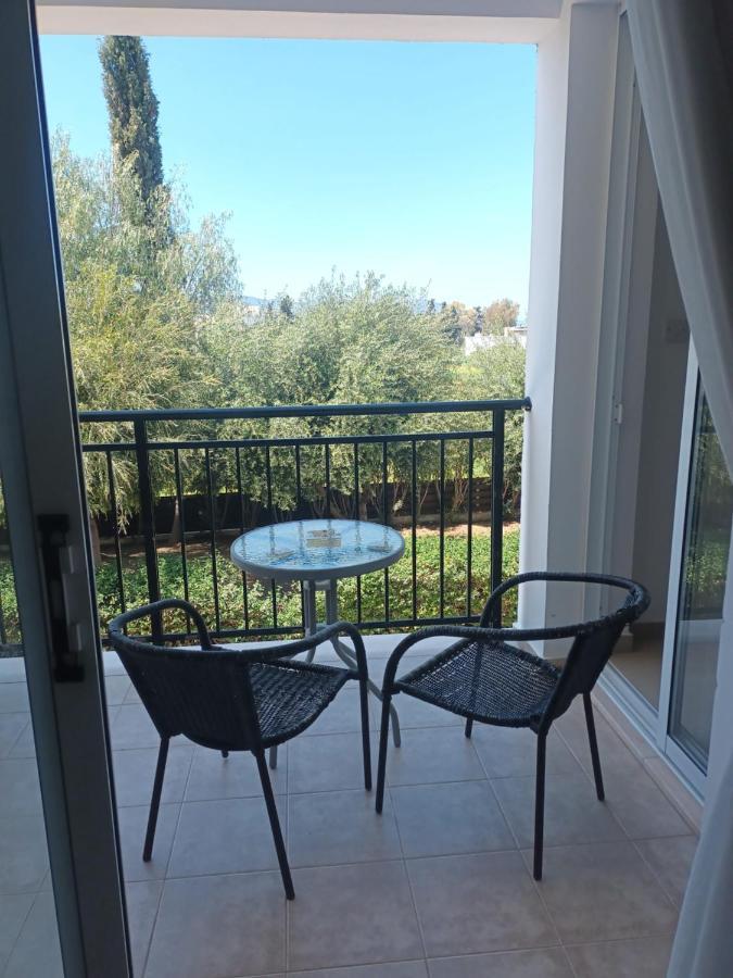 Apartment Oasis Polis Exterior photo