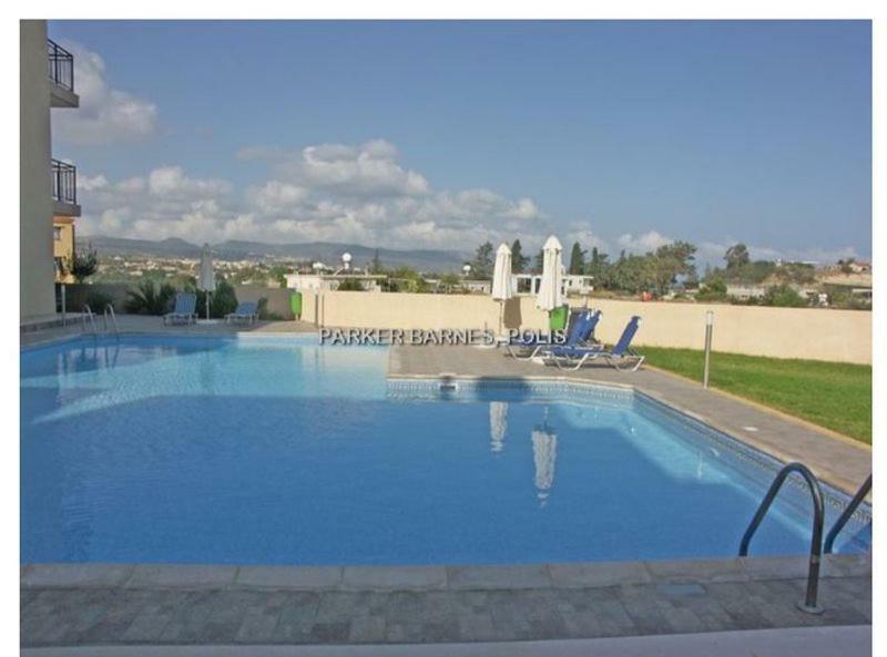 Apartment Oasis Polis Exterior photo