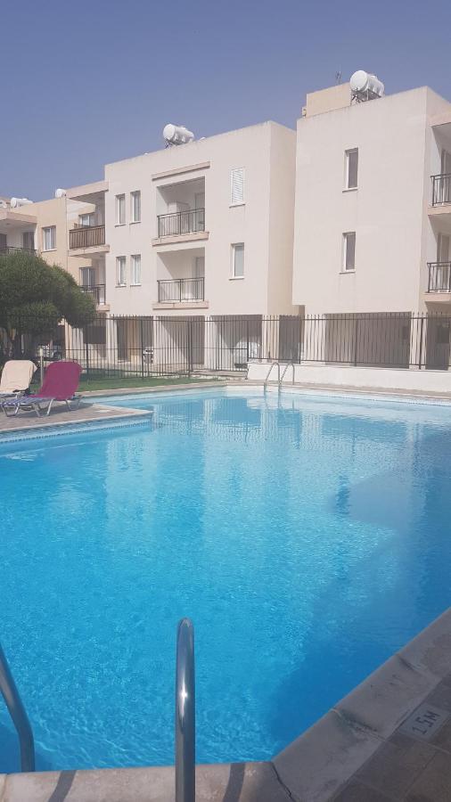 Apartment Oasis Polis Exterior photo